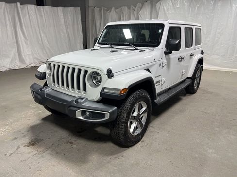 Used 2020 Jeep Wrangler Unlimited Sahara image 3