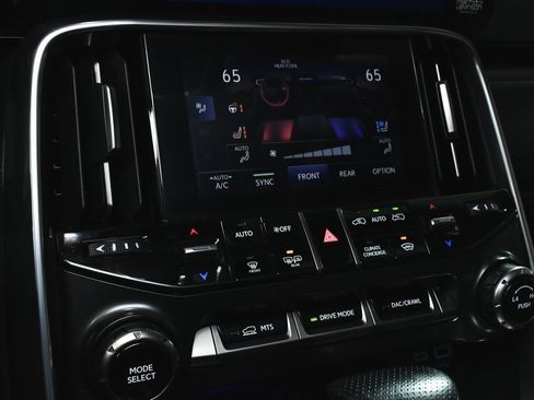 Used 2024 Lexus LX 600 F Sport image 40