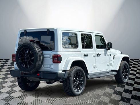 Used 2021 Jeep Wrangler Unlimited Sahara w/ Cold Weather Group image 5