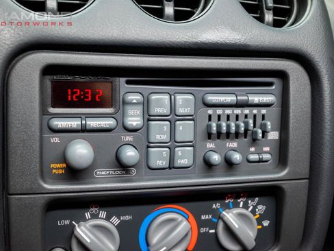 Used 1996 Pontiac Firebird Formula image 85