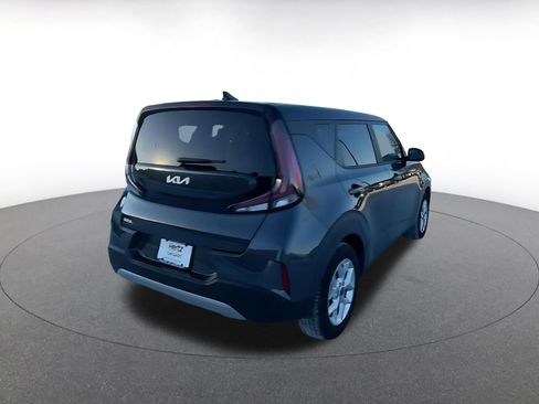Used 2025 Kia Soul LX w/ LX Technology Package image 12