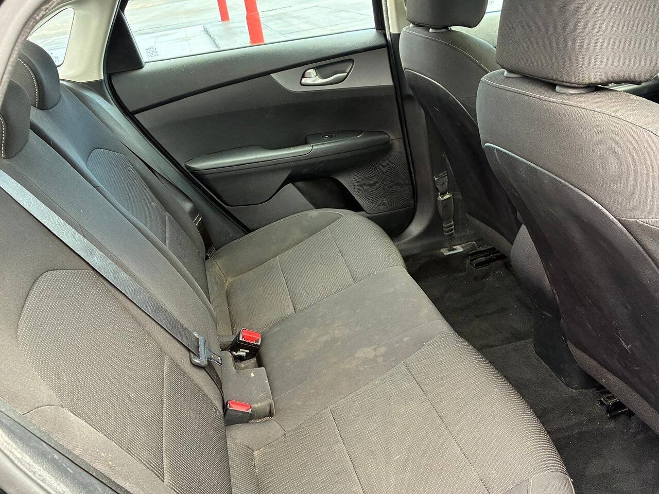 Used 2019 Kia Forte LXS FWD image 15