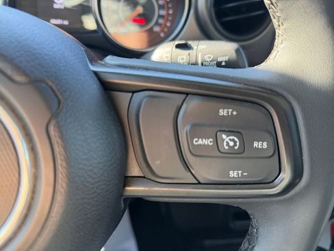 Used 2023 Jeep Wrangler Sport S image 16