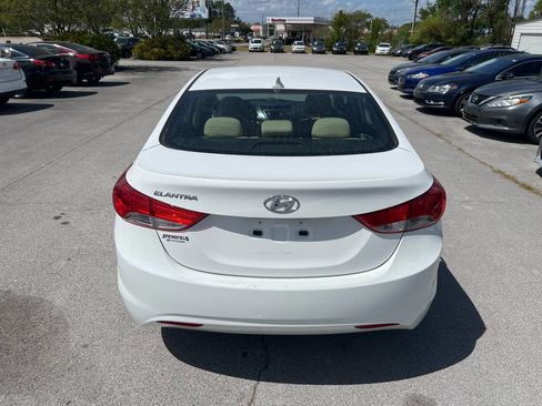 Used 2013 Hyundai Elantra GLS image 7