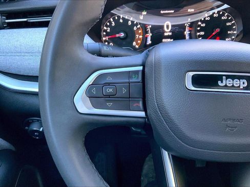 Certified 2024 Jeep Compass Latitude image 18