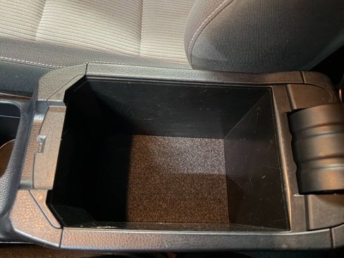 Used 2013 Toyota RAV4 XLE image 42