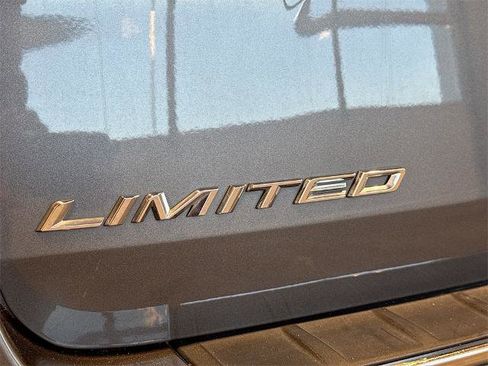 Certified 2023 Ford Explorer Limited image 21