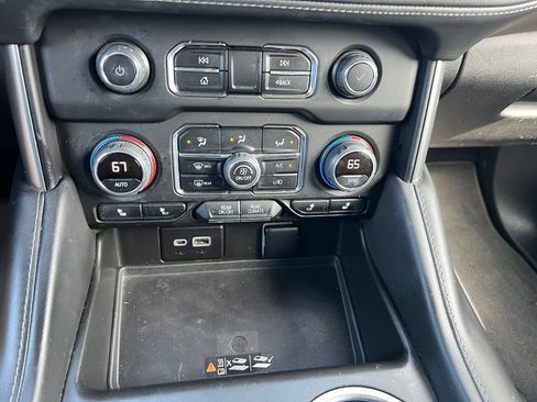 Used 2023 Chevrolet Tahoe LT AWD/4WD image 34