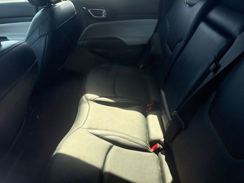 Used 2022 Jeep Compass Limited image 11