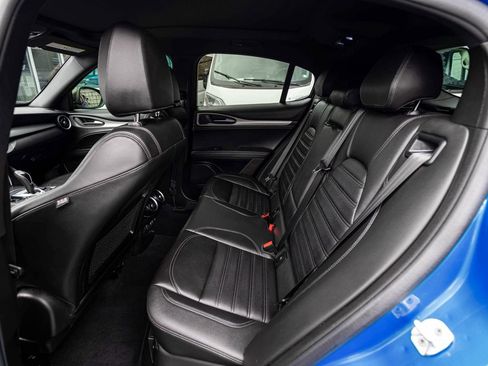 Used 2024 Alfa Romeo Stelvio Veloce AWD/4WD image 26