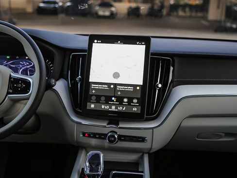 New 2026 Volvo XC60 B5 Ultra image 13