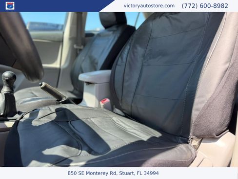 Used 2013 Toyota Corolla L FWD image 18