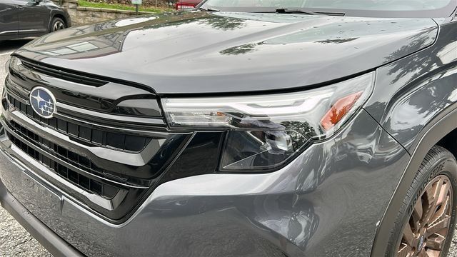 Used 2025 Subaru Forester Sport AWD/4WD image 7