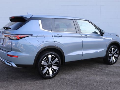 New 2026 Mitsubishi Outlander SE image 48