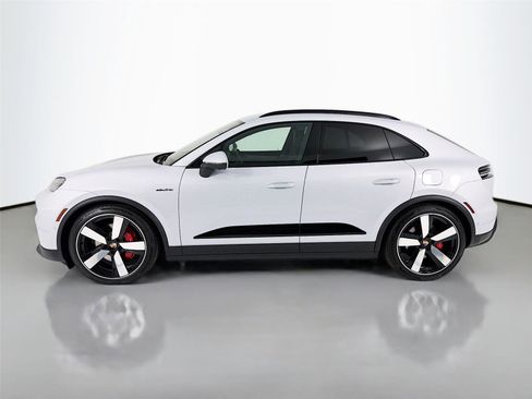 New 2025 Porsche Macan 4S Electric image 2