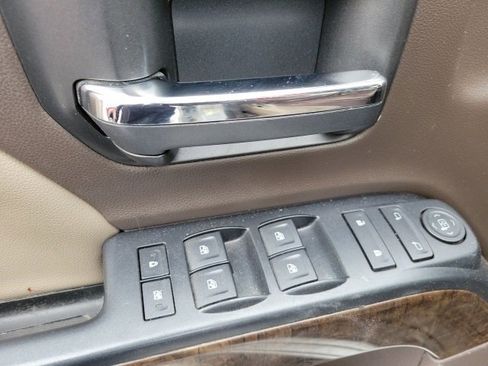 Used 2017 Chevrolet Silverado 1500 LT w/ All Star Edition image 10