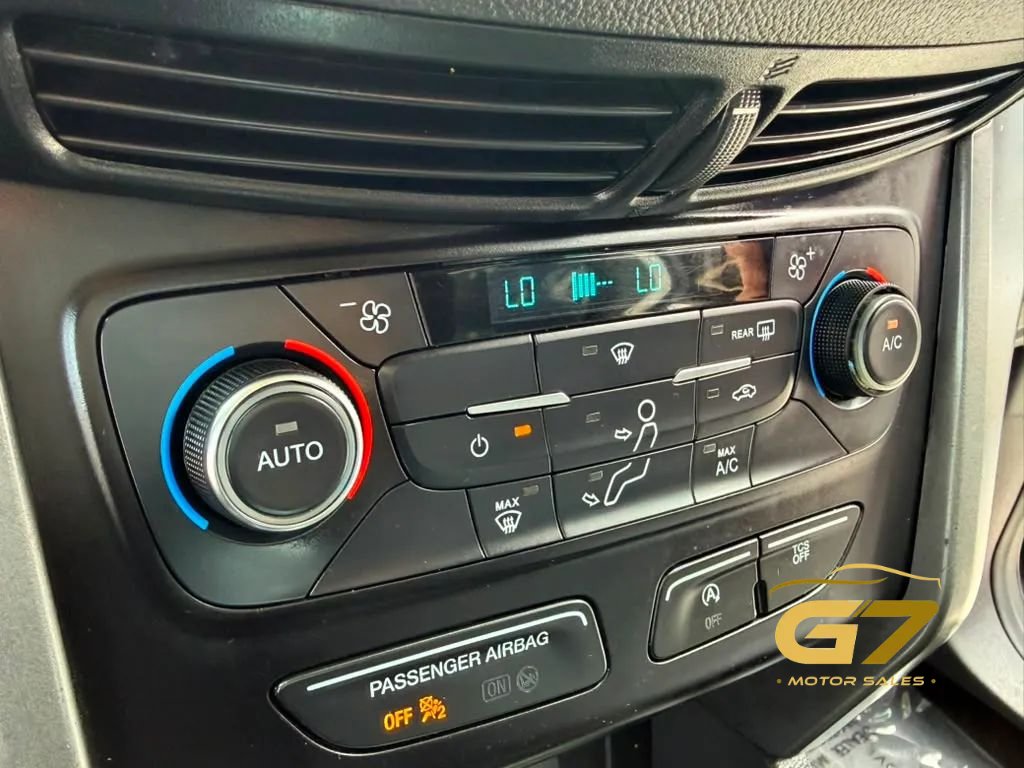 Used 2017 Ford Escape SE FWD image 21