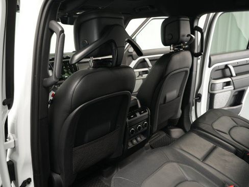 Used 2023 Land Rover Defender 130 X-Dynamic SE AWD/4WD image 50