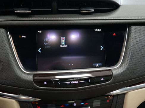 Used 2017 Cadillac XT5 Luxury w/ Driver Awareness Package AWD/4WD image 36