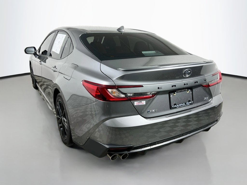 Used 2025 Toyota Camry SE FWD image 5