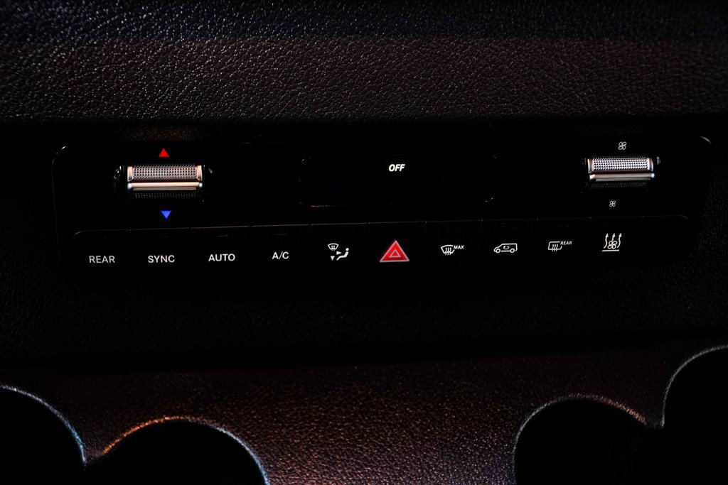 Used 2024 Mercedes-Benz Sprinter 2500 image 22