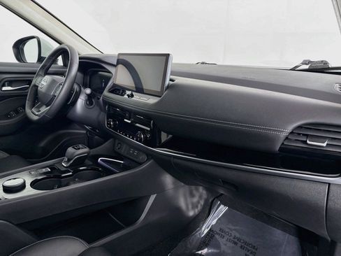 Used 2026 Nissan Rogue SL AWD/4WD image 42