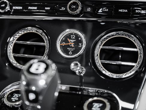 Certified 2023 Bentley Continental GT V8 AWD/4WD image 31