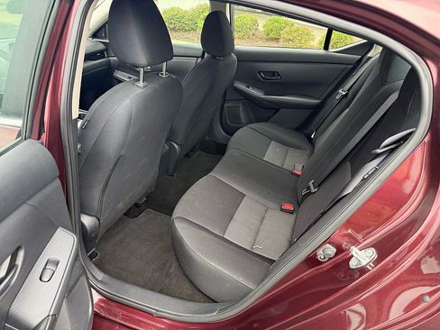 Used 2024 Nissan Sentra SV FWD image 12