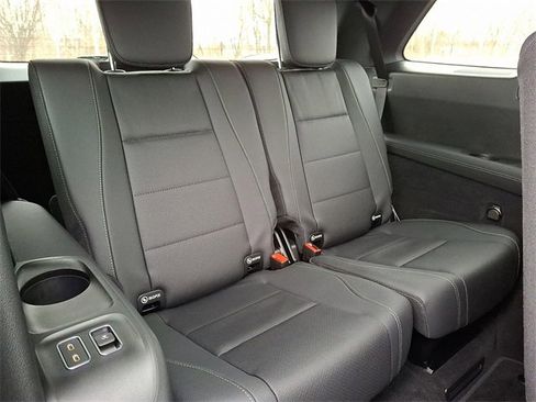 Certified 2025 Mercedes-Benz GLS 450 4MATIC image 10