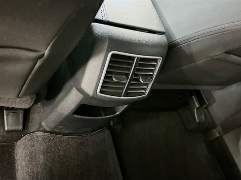 Used 2025 Kia Sportage LX image 27