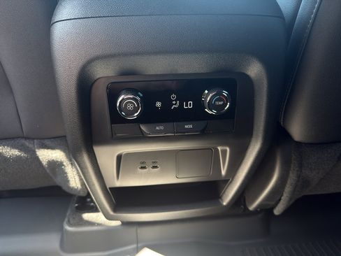 New 2026 Chevrolet Traverse LT w/ LPO, Floor Liner Package FWD image 15