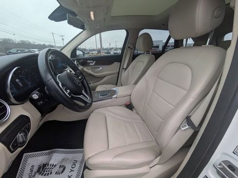 Used 2021 Mercedes-Benz GLC 300 4MATIC image 11