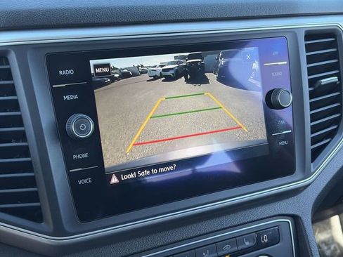 Used 2019 Volkswagen Atlas SE w/ Panoramic Sunroof Package image 28