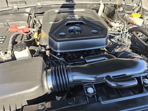 Used 2020 Jeep Wrangler Unlimited Sahara w/ Cold Weather Group image 16