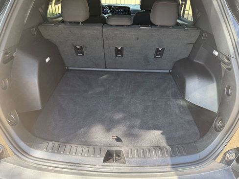 Used 2025 Chevrolet Equinox LT FWD image 32