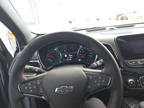 Used 2023 Chevrolet Equinox RS w/ RS Leather Package image 11