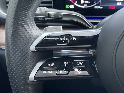 Certified 2025 Mercedes-Benz GLS 450 4MATIC image 29