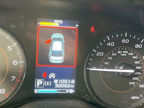 Used 2023 Subaru Crosstrek 2.0i Premium AWD/4WD image 12