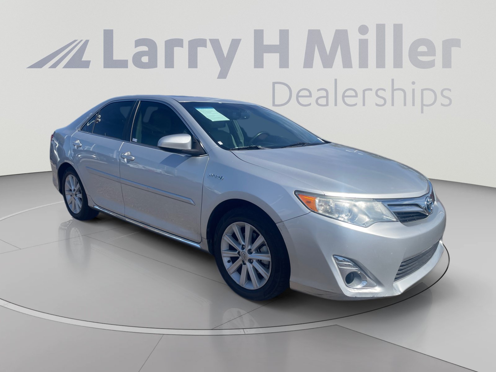 Used 2013 Toyota Camry XLE w/ Convenience Pkg FWD image 7
