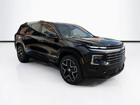 New 2026 Chevrolet Traverse High Country image 3