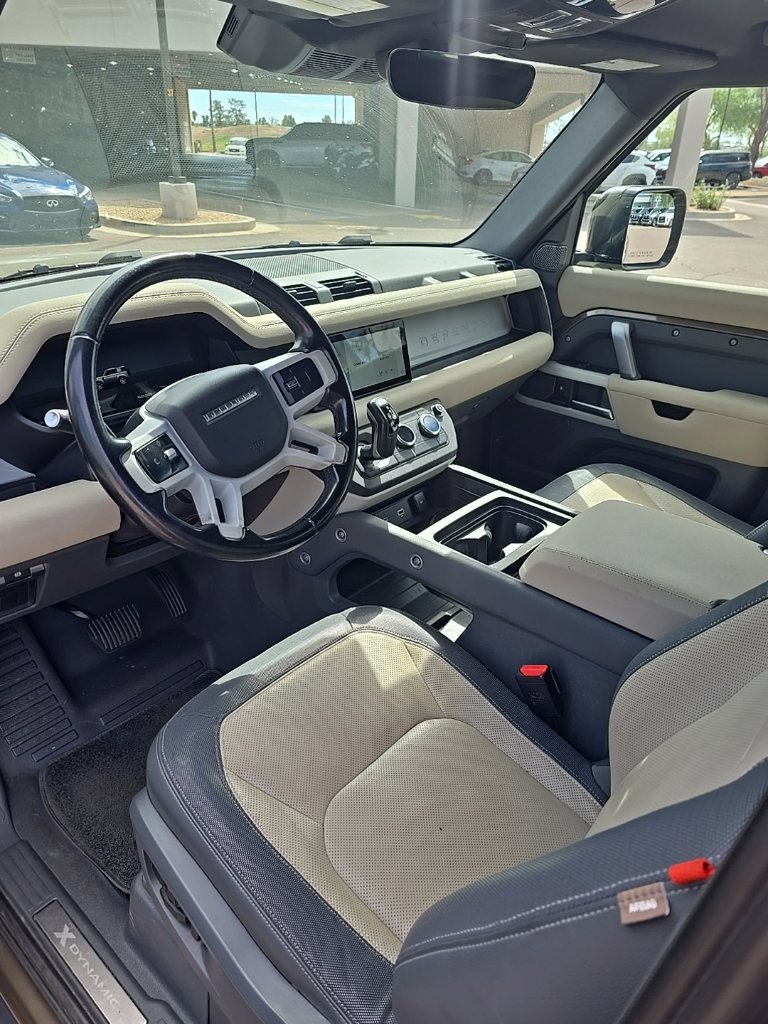 Used 2023 Land Rover Defender 90 X-Dynamic SE AWD/4WD image 8