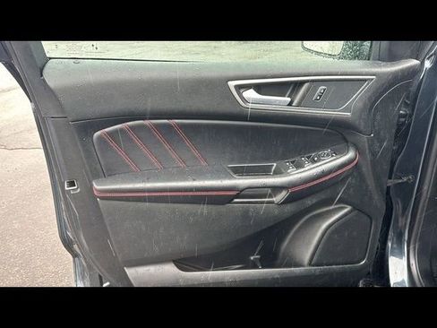 Certified 2023 Ford Edge ST-Line AWD/4WD image 9