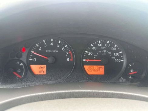 Used 2020 Nissan Frontier SV AWD/4WD image 18