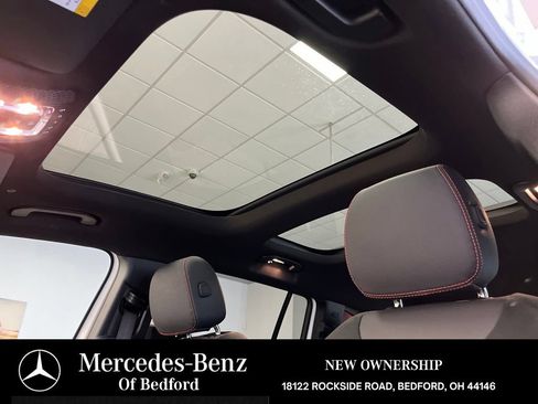 Used 2026 Mercedes-Benz GLB 250 4MATIC image 33