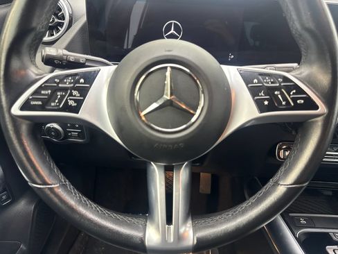 Used 2025 Mercedes-Benz GLA 250 image 54