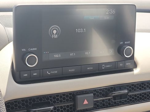 Used 2025 Honda HR-V LX image 16