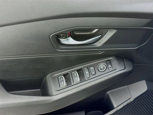 Used 2025 Honda Accord LX image 15