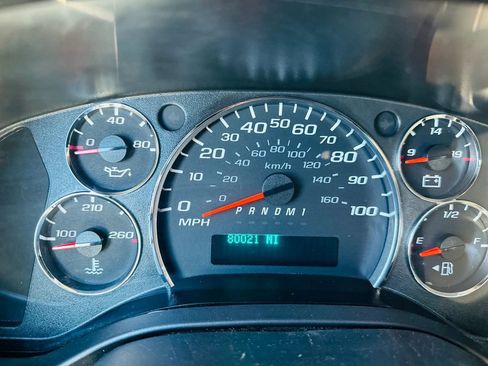 Used 2014 Chevrolet Express 2500 LT w/ LT Preferred Equipment Group RWD image 21