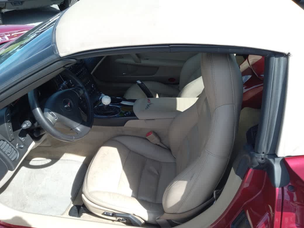 Used 2011 Chevrolet Corvette Convertible w/ Preferred Equipment Group RWD image 15
