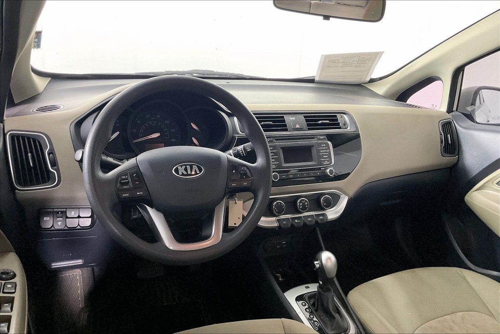 Used 2017 Kia Rio LX w/ Power Package FWD image 2